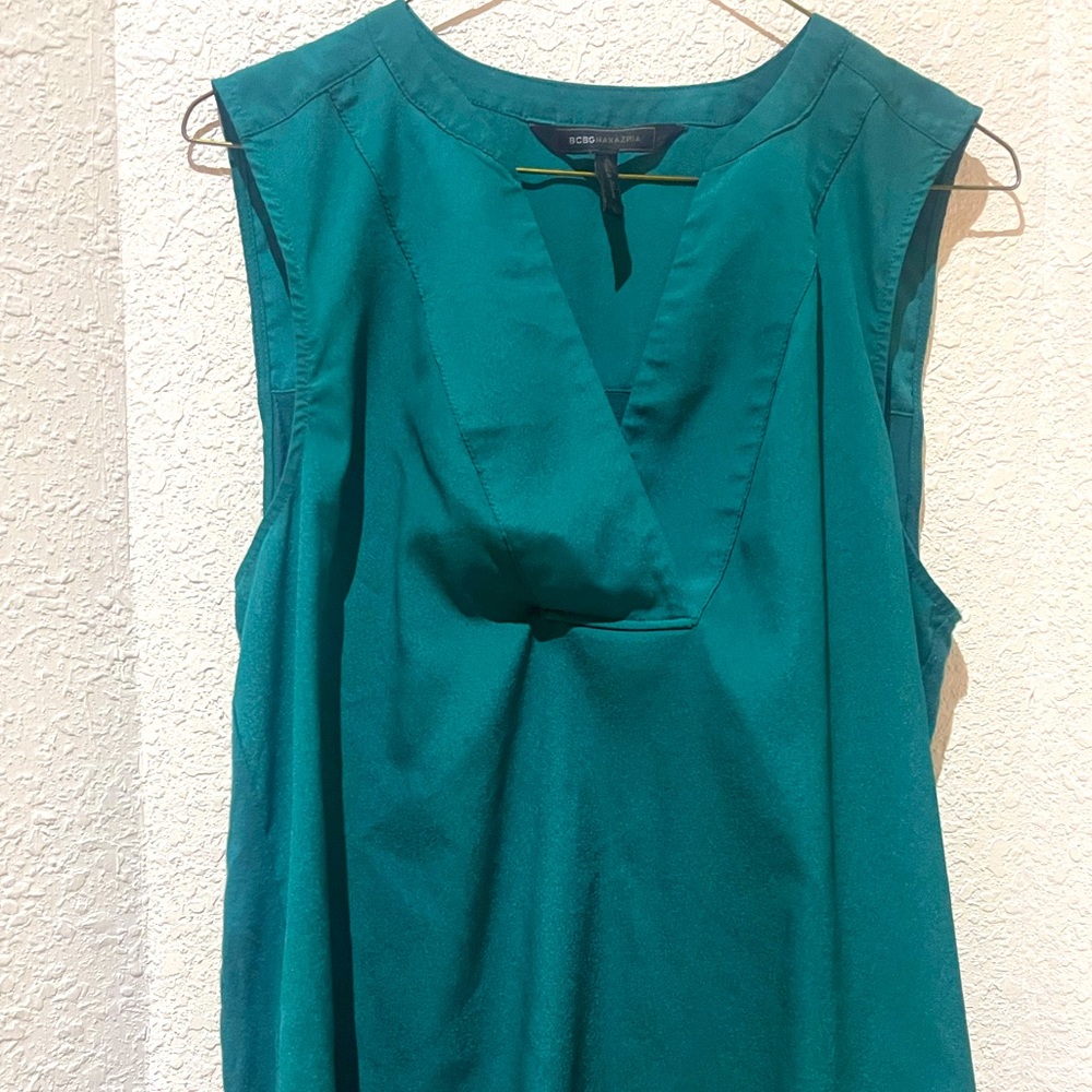 BCBG TOP